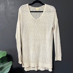 ESSENTIALS BY FULL TILT CREAM TUNIC SIZE M